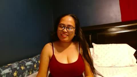 gorgeouslyn09 online show from 12-17-25, 10:38