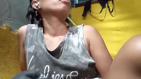 GorgeousPinay babe online show from 03-24-26, 12:48