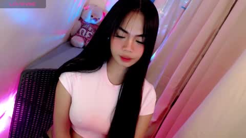 Emmy online show from 03-06-25, 02:51