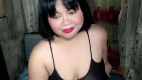 Snapshot of gorgeuos_mae chatting on 06-16-26, 07:05 MAE online show from 06-16-26, 07:05