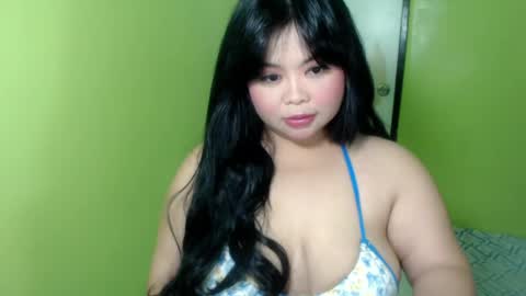 Snapshot of gorgeuos_mae chatting on 07-25-26, 08:12 MAE online show from 07-25-26, 08:12