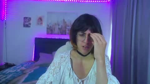 Snapshot of goth_minerva chatting on 06-14-26, 01:24 goth_minerva online show from 06-14-26, 01:24