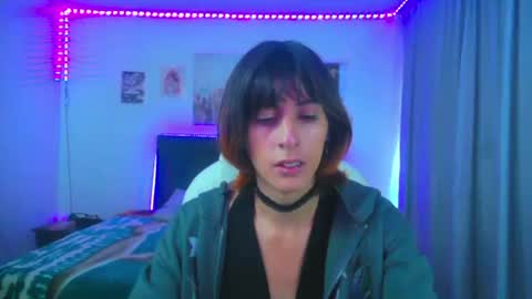 Snapshot of goth_minerva chatting on 07-10-26, 01:47 goth_minerva online show from 07-10-26, 01:47
