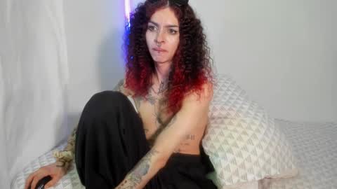 Snapshot of goth_ru chatting on 12-11-24, 03:24 Russ online show from 12-11-24, 03:24