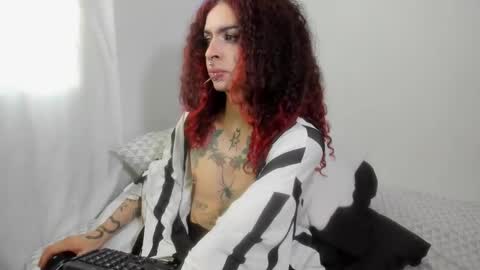 Snapshot of goth_ru chatting on 12-12-24, 09:26 Russ online show from 12-12-24, 09:26