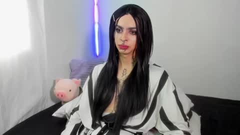 Snapshot of goth_ru chatting on 12-16-24, 09:41 Russ online show from 12-16-24, 09:41