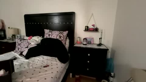 Snapshot of gothbaby305 chatting on 07-13-26, 11:51 gothbaby305 online show from 07-13-26, 11:51