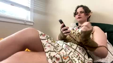 Snapshot of gothydoll chatting on 06-18-26, 10:14 Doll online show from 06-18-26, 10:14