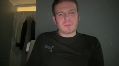 Snapshot of gotitgoin_ chatting on 10-19-25, 01:06 GotItGoin online show from 10-19-25, 01:06