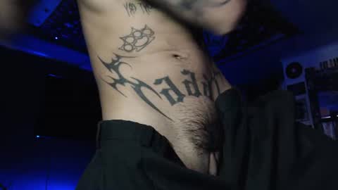 Snapshot of gowtherrrr_ chatting on 06-12-26, 03:33 Manolo modelo independiente online show from 06-12-26, 03:33