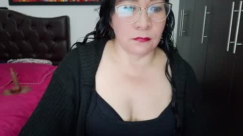 Snapshot of grace_mature_milf chatting on 06-14-26, 09:44 grace_mature_milf online show from 06-14-26, 09:44