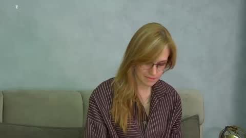 Grace online show from 04-22-26, 04:26