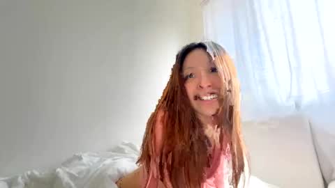 Snapshot of gracemeow chatting on 10-30-25, 02:35 gracemeow online show from 10-30-25, 02:35