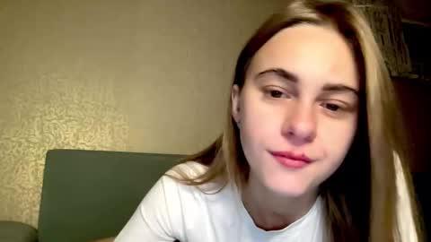 gracetorrezz online show from 11-04-25, 04:28