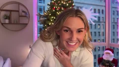 Snapshot of graciemae_baexx chatting on 01-16-25, 10:02 Gracie Mae online show from 01-16-25, 10:02