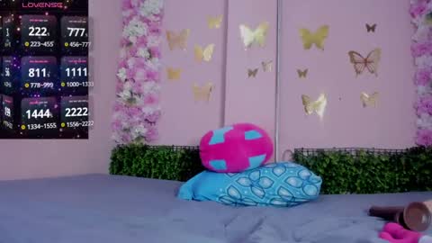 Mi Name is violeta  online show from 05-15-26, 05:09