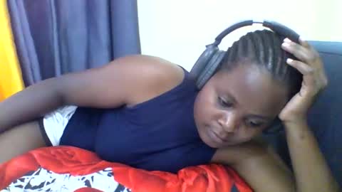 Snapshot of grannylover_ chatting on 10-19-25, 07:53 grannylover_ online show from 10-19-25, 07:53