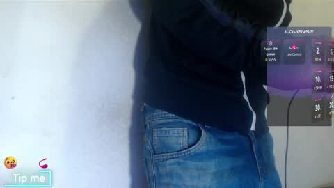 Gray online show from 12-22-25, 06:43