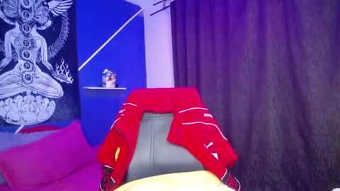 greeicy_love2 online show from 02-04-25, 03:00