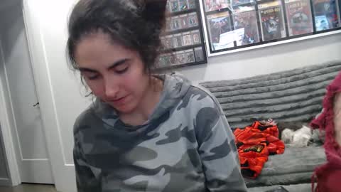 Snapshot of greekgodandgoddess chatting on 01-31-25, 05:19 greekgodandgoddess online show from 01-31-25, 05:19