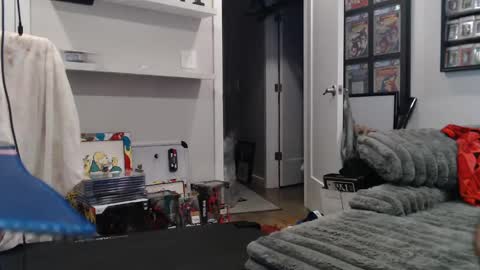 Snapshot of greekgodandgoddess chatting on 02-13-25, 04:43 greekgodandgoddess online show from 02-13-25, 04:43