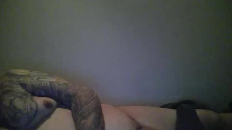 Snapshot of greekprince77 chatting on 11-14-25, 01:43 greekprince77 online show from 11-14-25, 01:43