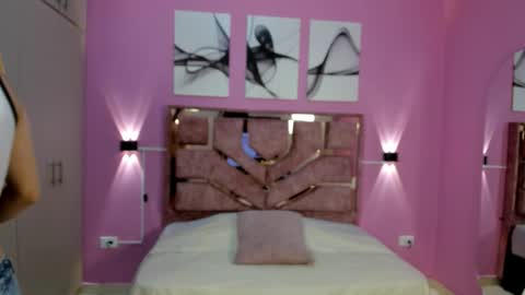 Snapshot of green_lov chatting on 10-15-25, 12:16 green_lov online show from 10-15-25, 12:16