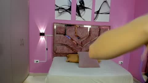 Snapshot of green_lov chatting on 10-22-25, 12:16 green_lov online show from 10-22-25, 12:16