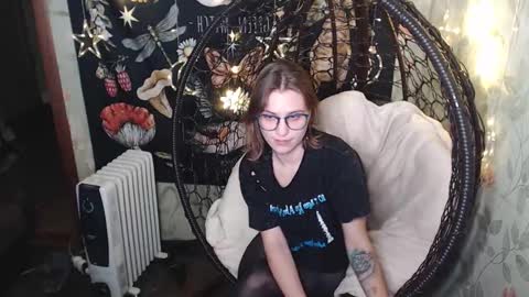 Lina online show from 11-06-25, 05:25