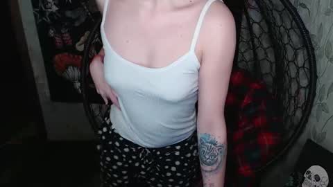 Lina online show from 02-25-26, 10:36