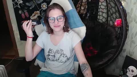 Lina online show from 03-19-26, 10:52