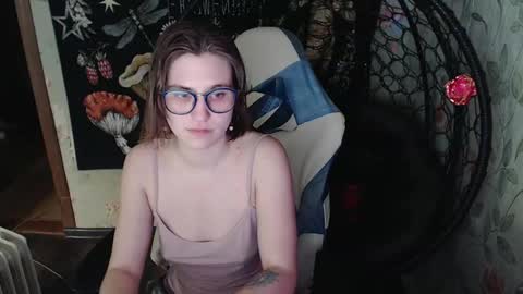 Snapshot of greenwitch9 chatting on 04-25-26, 12:08 Lina online show from 04-25-26, 12:08