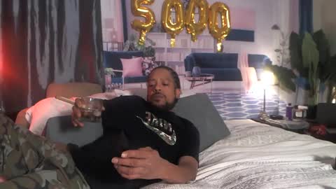 Snapshot of gregnice313 chatting on 09-28-25, 04:07 NICE and sometimes Savvy online show from 09-28-25, 04:07