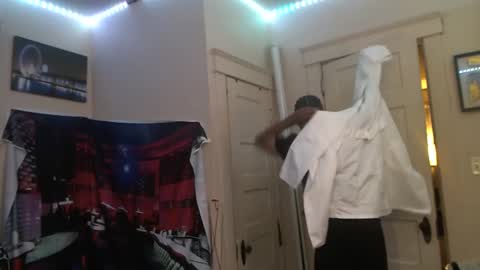 Snapshot of gregnice313 chatting on 10-04-25, 04:21 NICE and sometimes Savvy online show from 10-04-25, 04:21