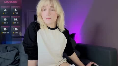 Greg-independent model online show from 10-26-25, 08:37