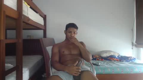 Snapshot of gregory_x chatting on 02-16-25, 05:48 Gregory max online show from 02-16-25, 05:48