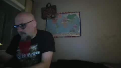 Snapshot of gregrev chatting on 01-02-25, 04:20 gregrev online show from 01-02-25, 04:20