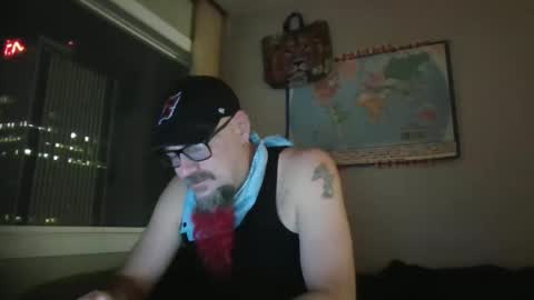 Snapshot of gregrev chatting on 01-16-25, 01:27 gregrev online show from 01-16-25, 01:27