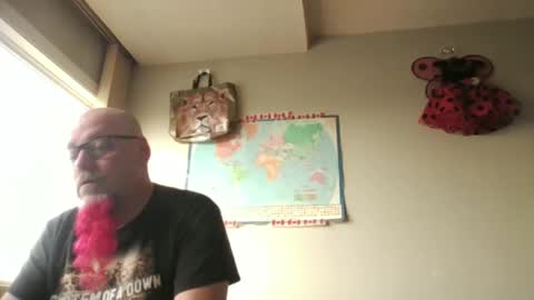 Snapshot of gregrev chatting on 09-19-25, 12:45 gregrev online show from 09-19-25, 12:45