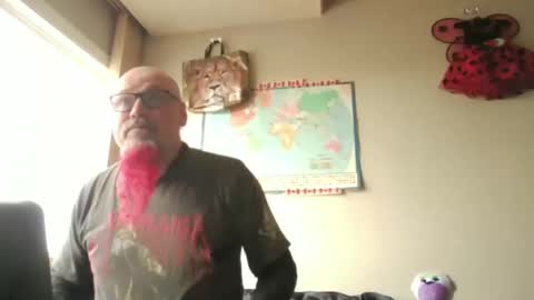 Snapshot of gregrev chatting on 09-26-25, 12:14 gregrev online show from 09-26-25, 12:14