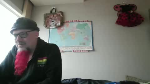 Snapshot of gregrev chatting on 09-30-25, 11:43 gregrev online show from 09-30-25, 11:43