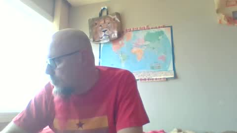 Snapshot of gregrev chatting on 06-14-26, 09:17 gregrev online show from 06-14-26, 09:17