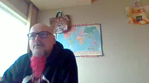 Snapshot of gregrev chatting on 06-17-26, 01:19 gregrev online show from 06-17-26, 01:19