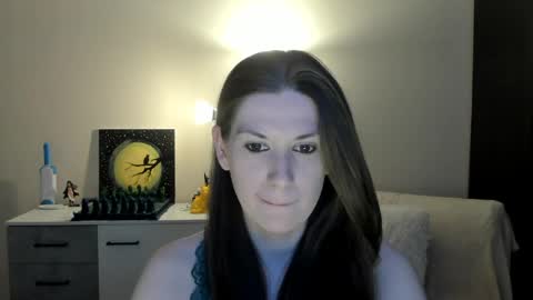 Greta online show from 04-21-26, 08:23