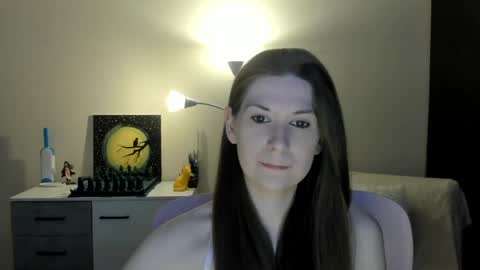 Snapshot of gretamiln chatting on 05-08-26, 08:25 Greta online show from 05-08-26, 08:25