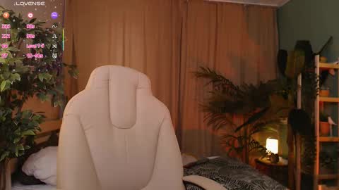 Snapshot of gretchen_mol chatting on 11-20-25, 07:41 gretchen_mol online show from 11-20-25, 07:41