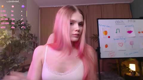 Snapshot of gretchen_mol chatting on 11-23-25, 07:30 gretchen_mol online show from 11-23-25, 07:30