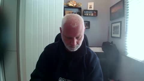 greyfox_6000 online show from 05-13-26, 01:41
