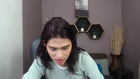 Snapshot of greys_ath chatting on 01-23-25, 03:16 greys online show from 01-23-25, 03:16