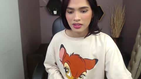 Snapshot of greys_ath chatting on 02-04-25, 03:00 greys online show from 02-04-25, 03:00